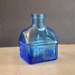 Vintage TUCKAHOE COUNTRY SCHOOL Blue Glass House-Shaped Decorative Bottle